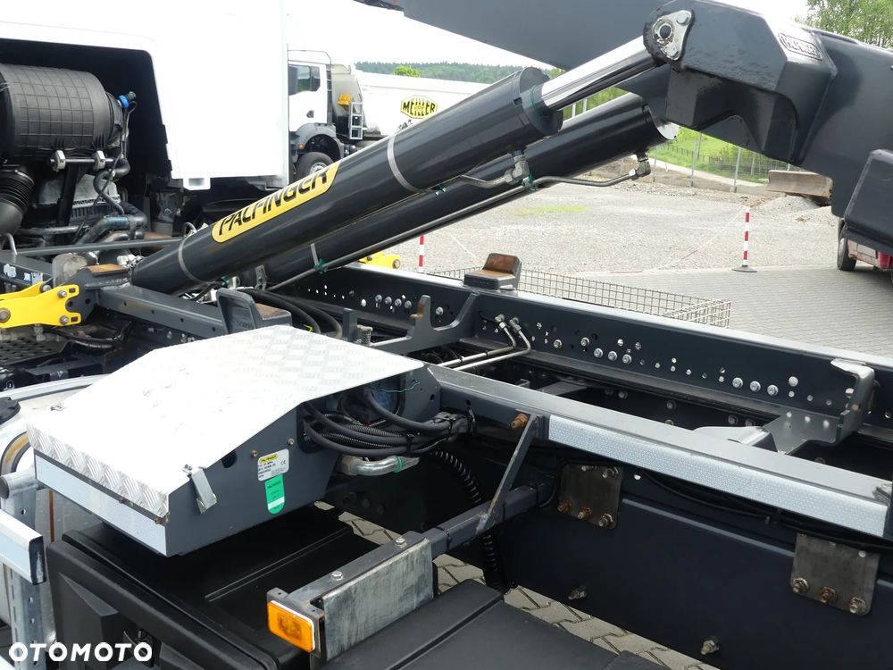 Renault C380 / HAKOWIEC PALFINGER 15t / RETARDER / IDEALNY STAN / - 5