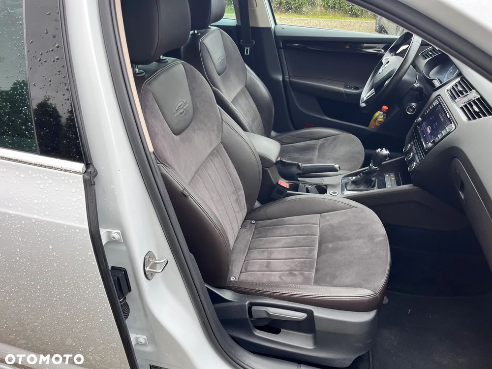 Skoda Octavia 2.0 TDI L&K DSG - 21