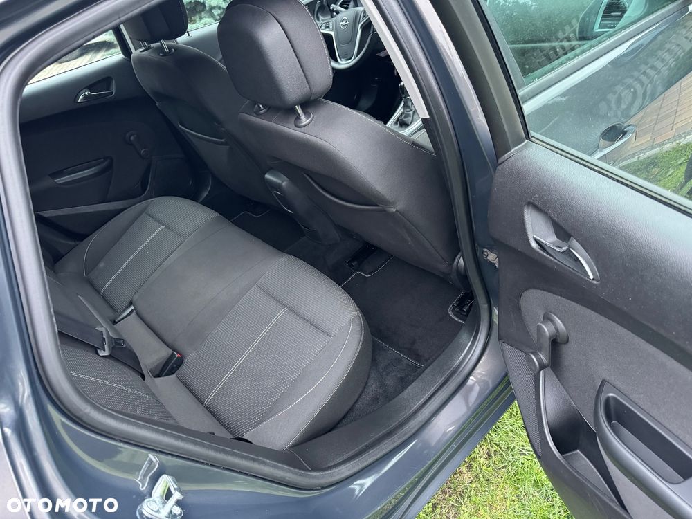 Opel Astra 1.4 Turbo Design Edition - 19