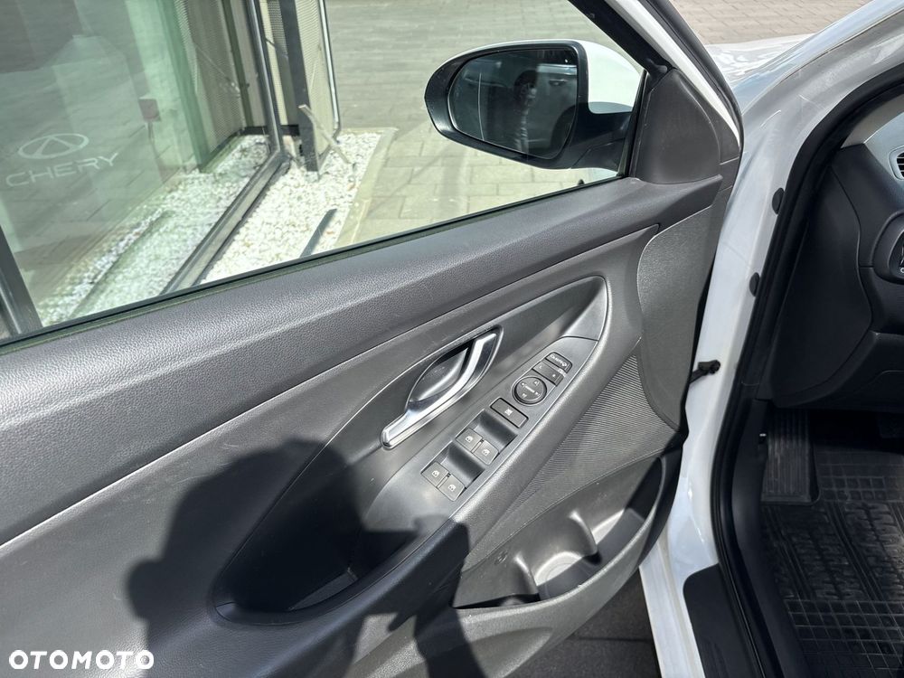 Hyundai i30 1.5 DPI Comfort - 10