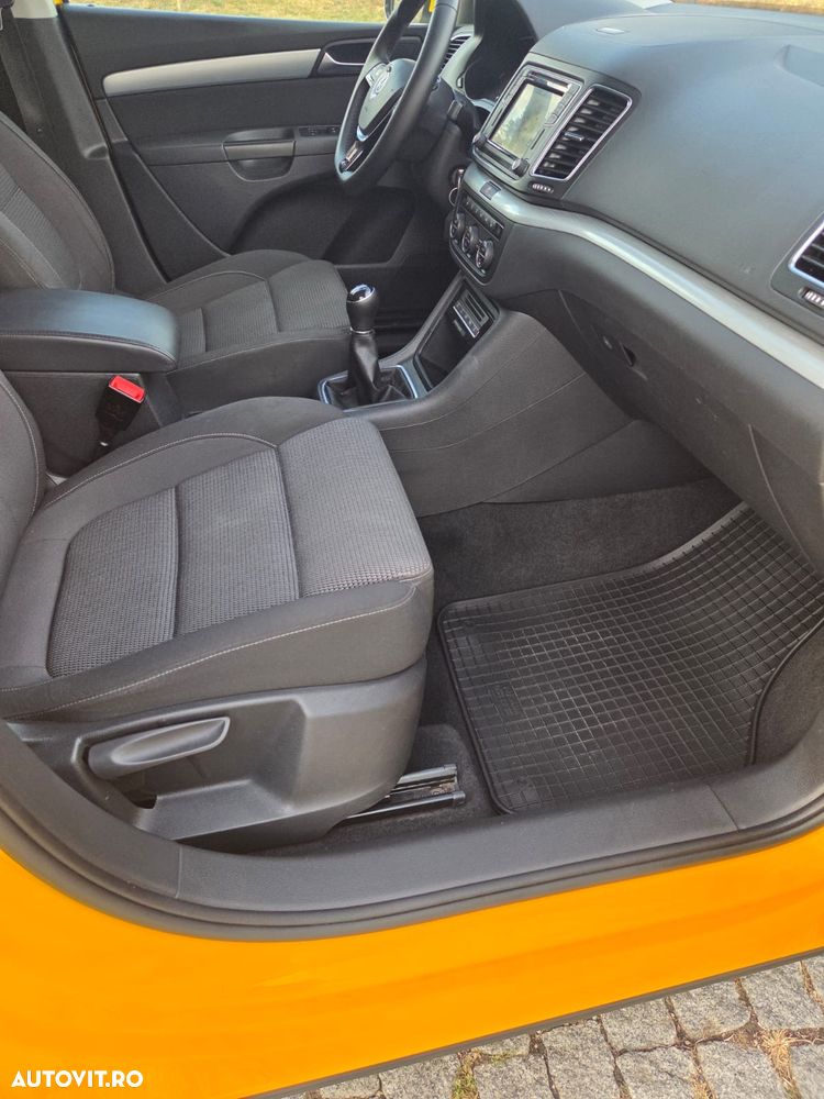 Volkswagen Sharan 2.0 TDI BlueMotion Technology Highline - 16