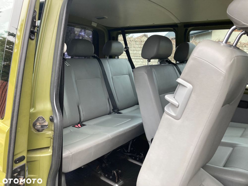 Volkswagen Transporter - 9