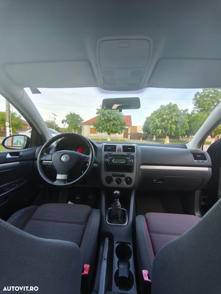 Volkswagen Golf 1.9 TDI BlueMotion Comfortline - 11