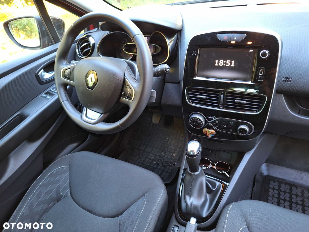 Renault Clio - 6