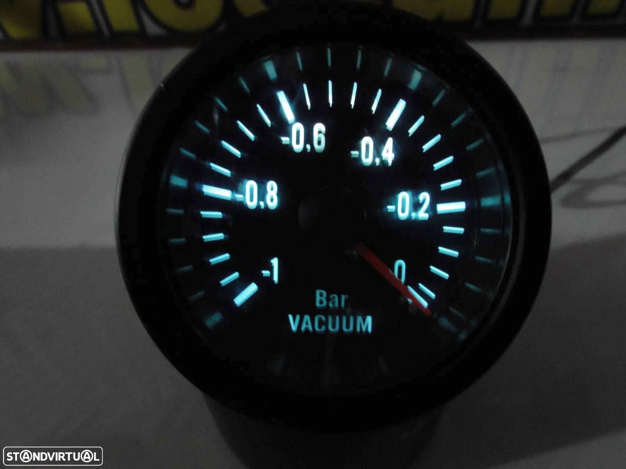 Manómetro fundo preto estilo VDO / Od school disponível em Amperímetro, pressão do turbo, pressão do oleo, temperatura do oleo, temperatura da água, voltagem, vacuo - 47