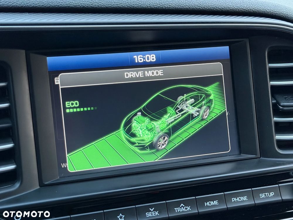 Hyundai Elantra 1.6 Comfort - 19