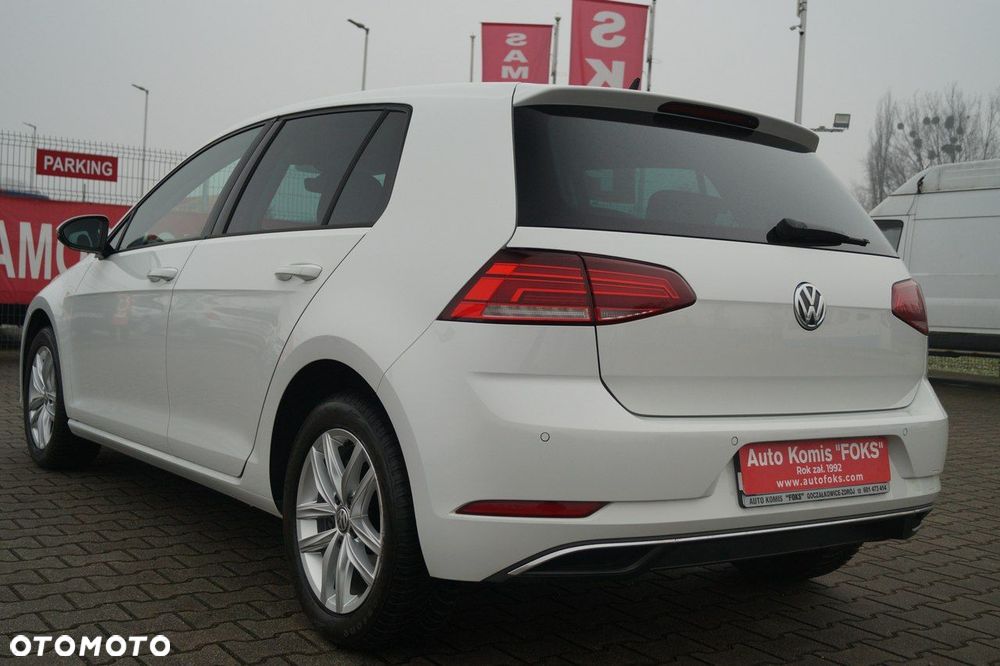 Volkswagen Golf - 11