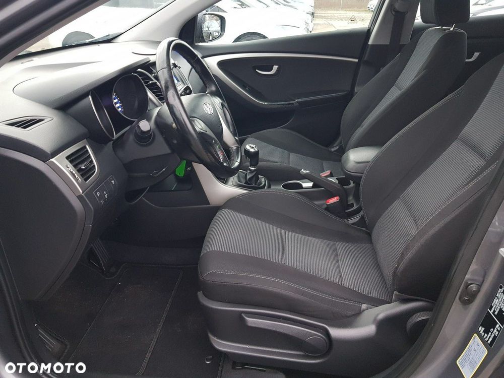 Hyundai i30 1.4 Classic + - 9