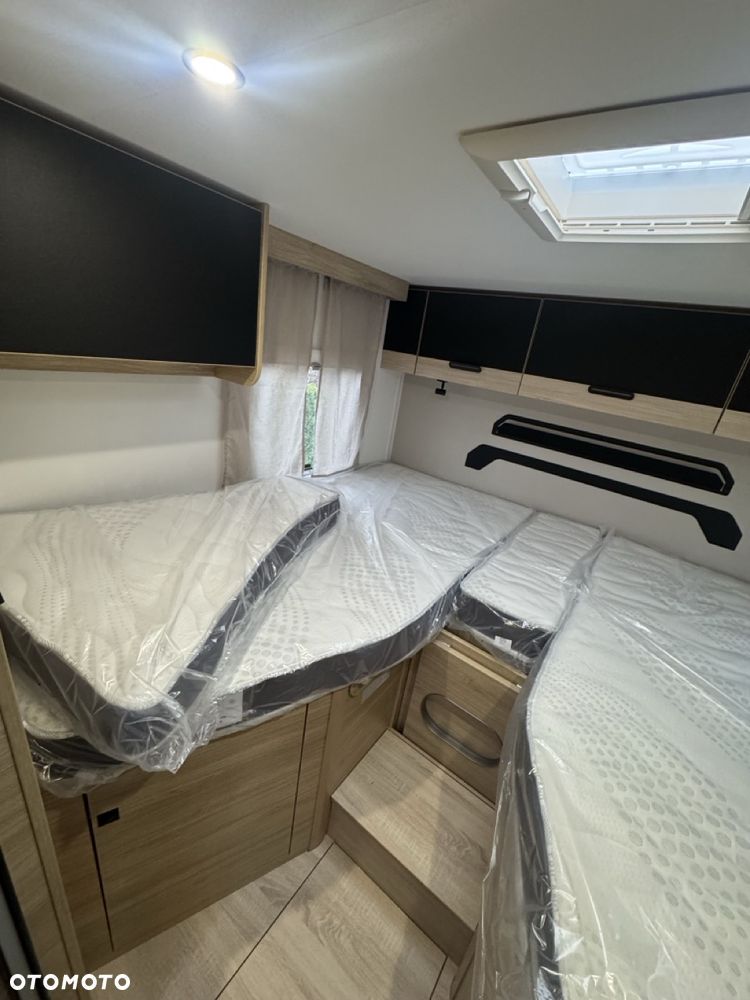Ford Chausson 797 Titanium Line - 27