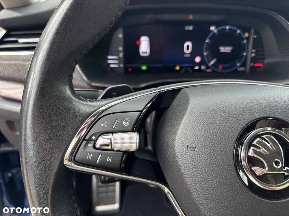 Skoda Octavia 2.0 TDI 4x4 Scout DSG - 22