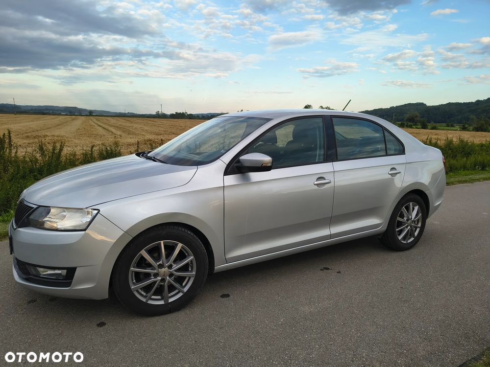 Skoda RAPID - 7