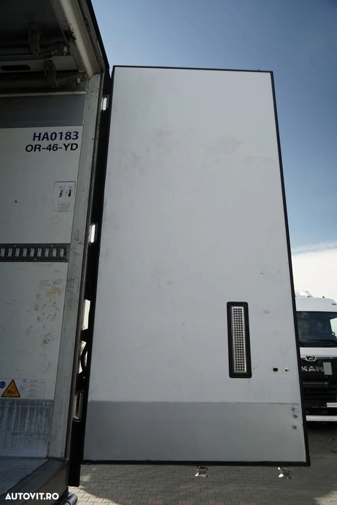 Schmitz Cargobull REFRIGERAT / THERMO KING SLX 400 / CU CÂRLIG / AXĂ DE RIDICARE / COȘ PENTRU PALEȚI - 14