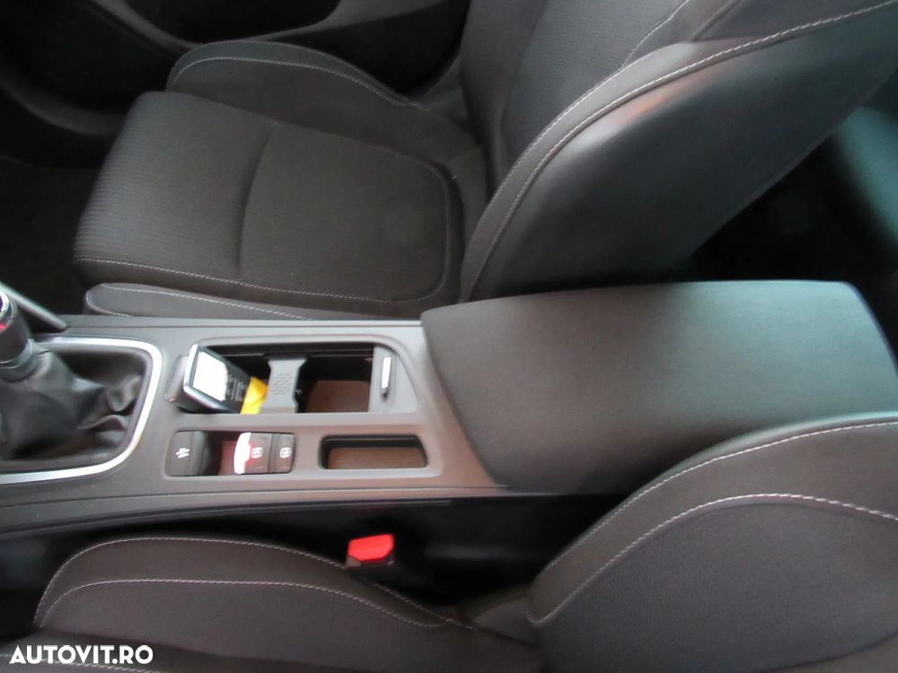 Renault Megane BLUE dCi 115 BUSINESS EDITION - 19