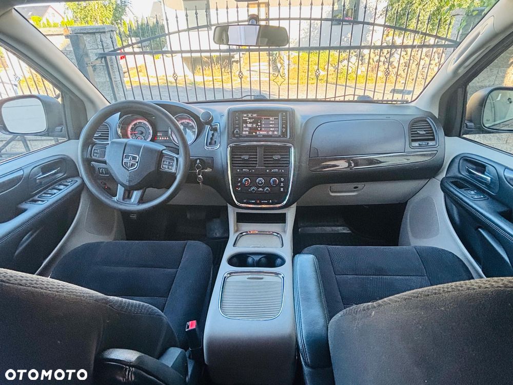 Dodge Grand Caravan 3.6 Express - 11