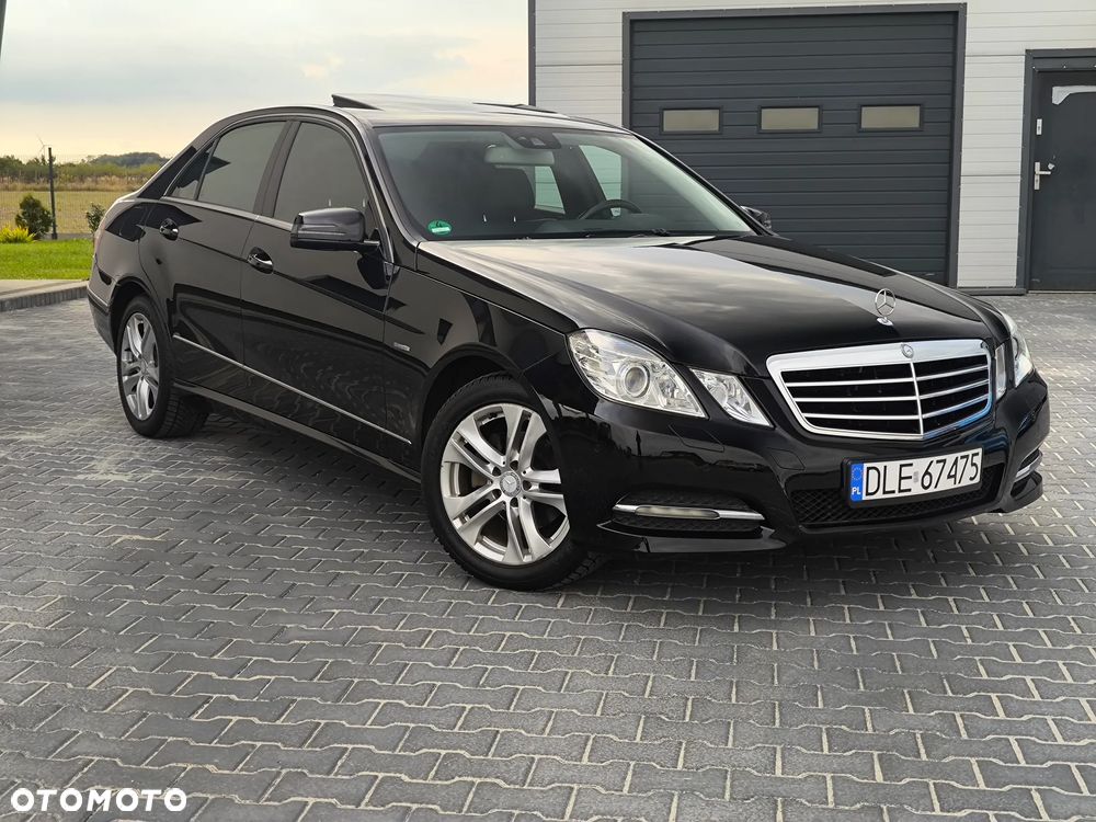 Mercedes-Benz Klasa E 200 CGI BlueEFFICIENCY 7G-TRONIC Avantgarde - 8