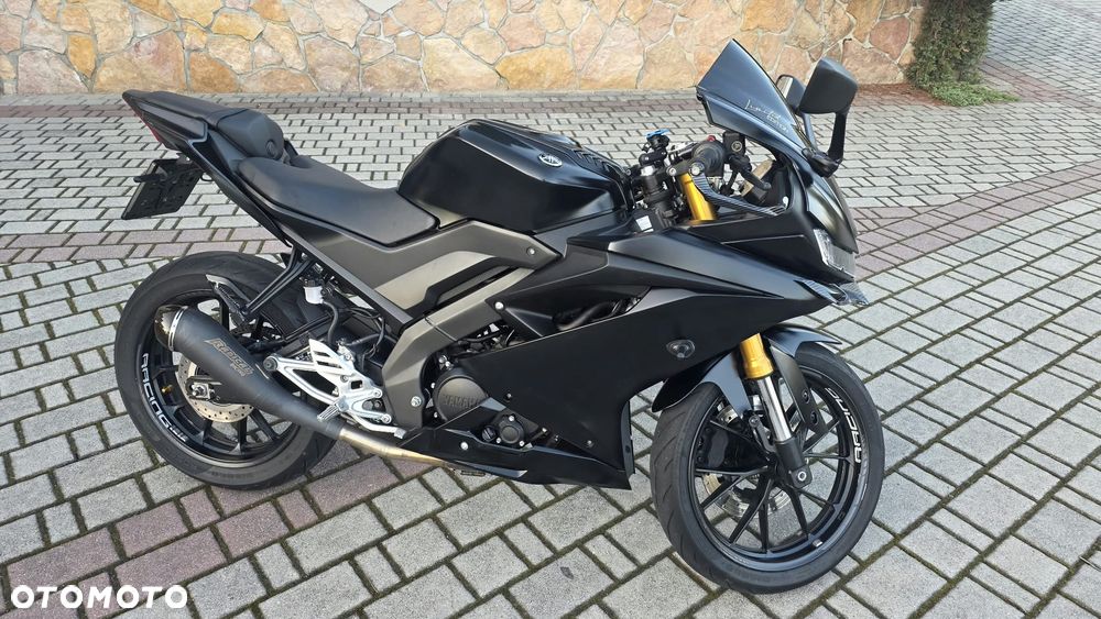 Yamaha YZF - 4