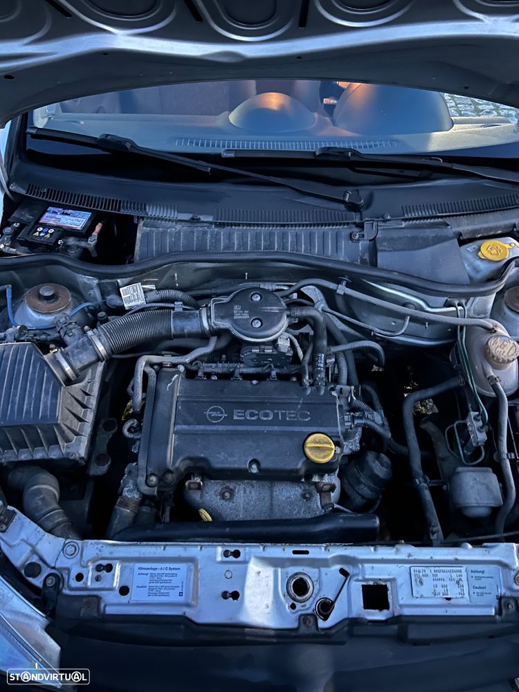 Opel Corsa 1.2 16V Sport - 14