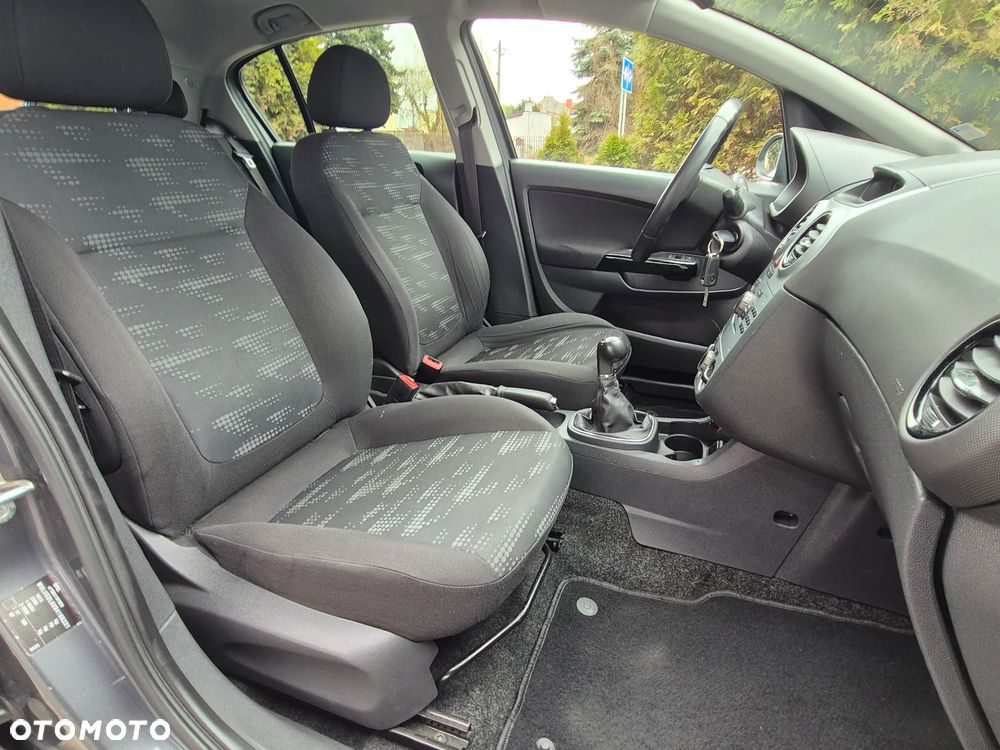 Opel Corsa 1.4 16V Satellite - 34