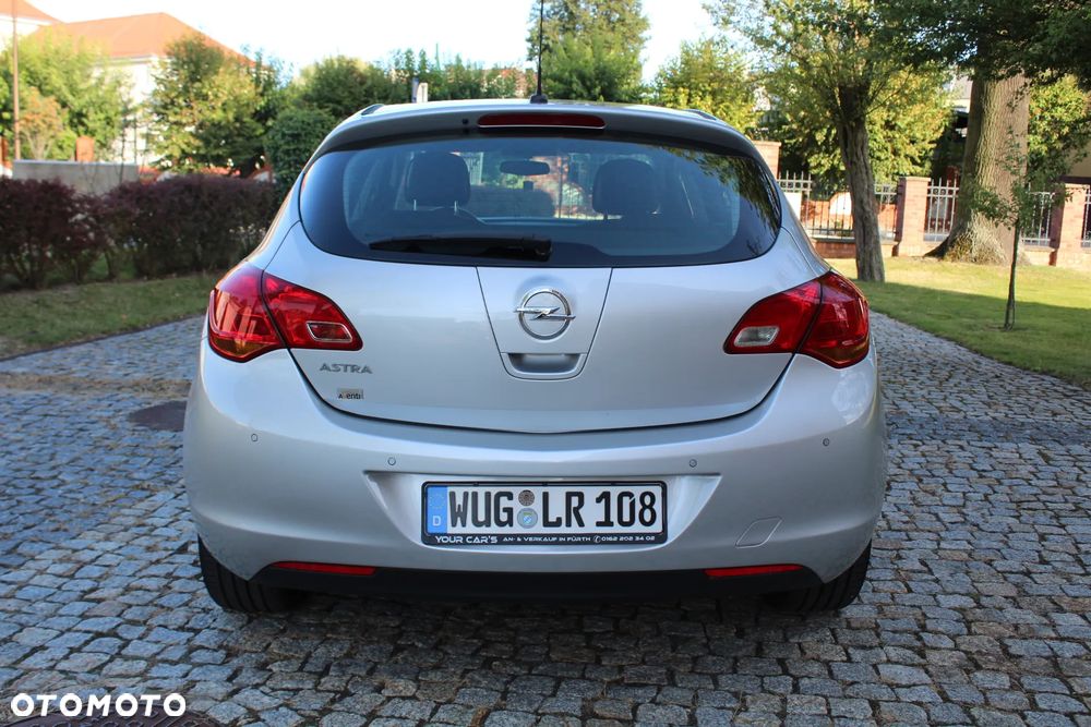 Opel Astra 1.6 Energy EU6 - 10