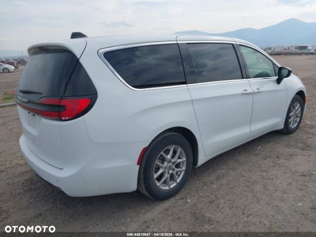Chrysler Pacifica ver-2-5-sports--line-awd - 4
