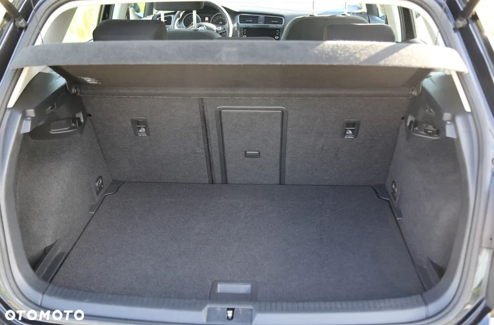 Volkswagen Golf 1.0 TSI BMT Comfortline - 14