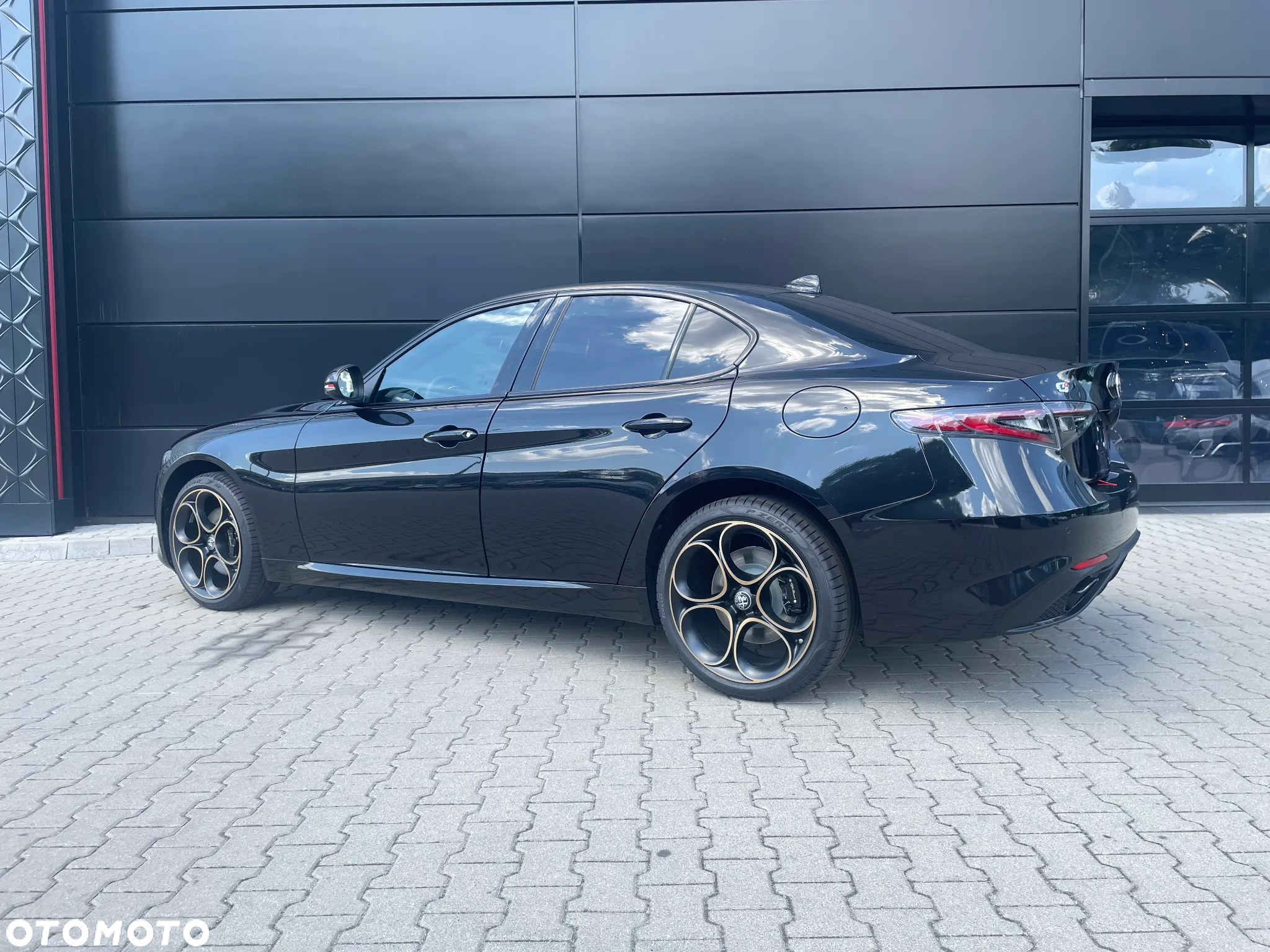 Alfa Romeo Giulia 2.0 Turbo Intensa Q4 - 3