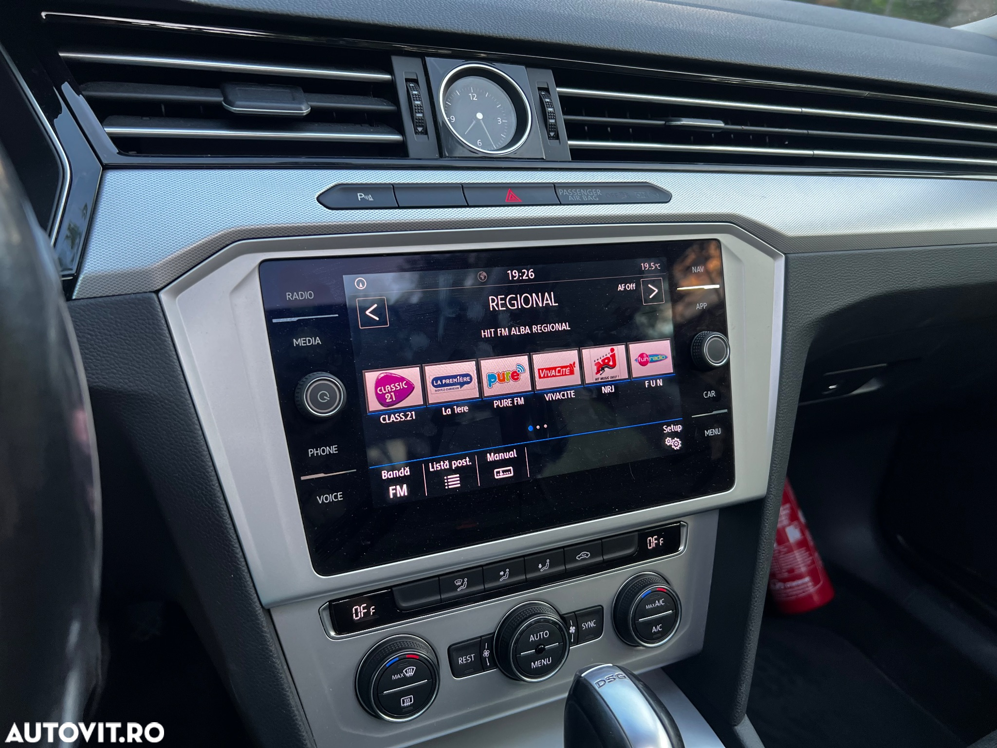 Volkswagen Passat Variant 2.0 TDI DSG Comfortline - 12