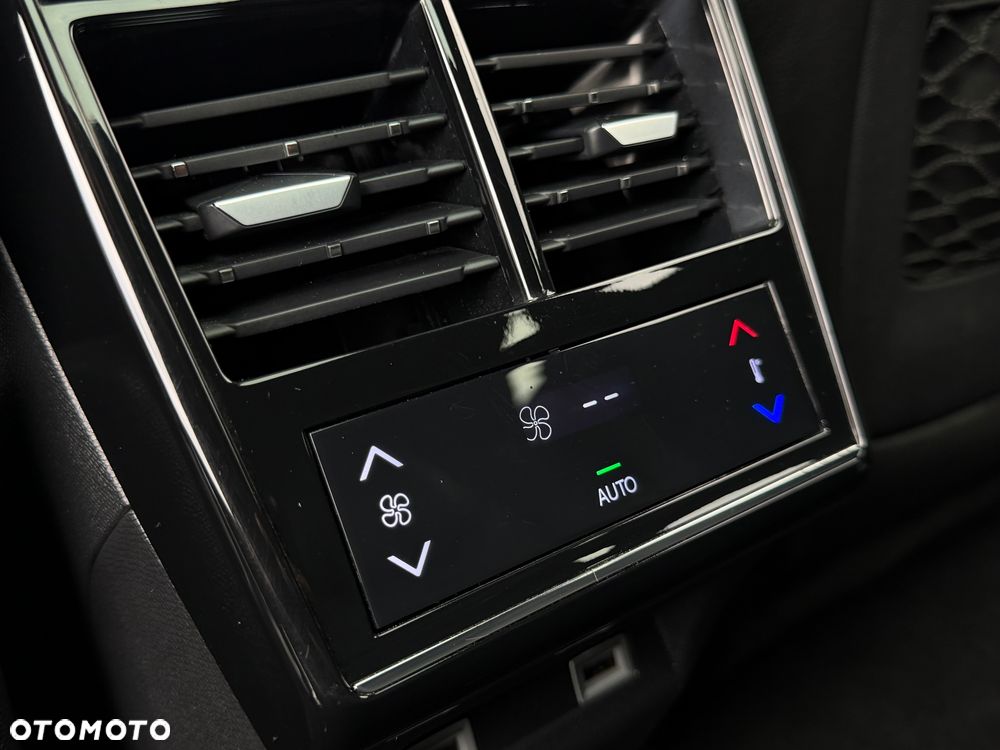 DS Automobiles DS 7 Crossback 2.0 BlueHDi Louvre - 27
