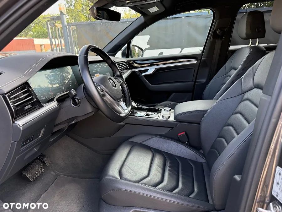 Volkswagen Touareg 3.0 V6 TDI 4Motion DPF Automatik R-Line - 14