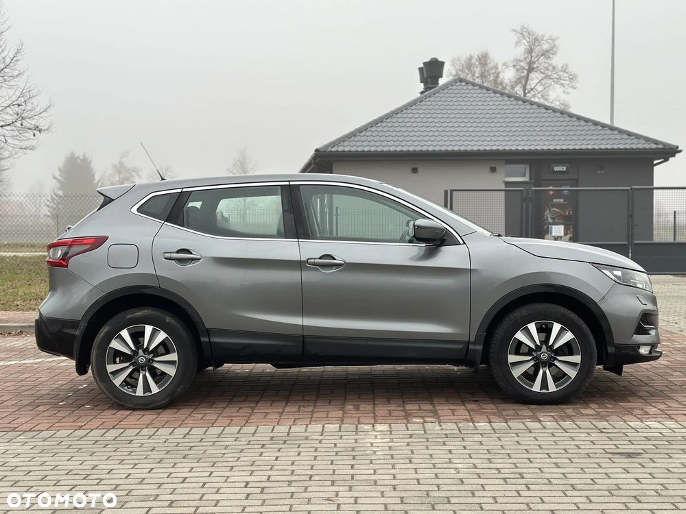 Nissan Qashqai 1.6 DCi Xtronic ACENTA - 4