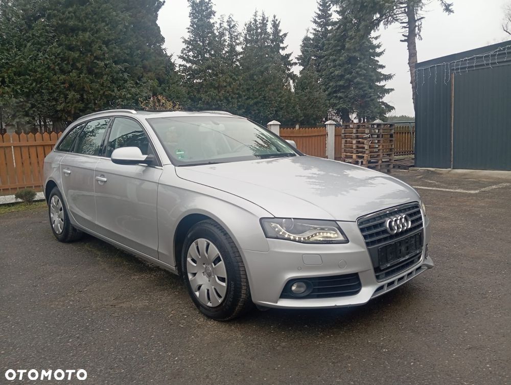 Audi A4 Avant - 1