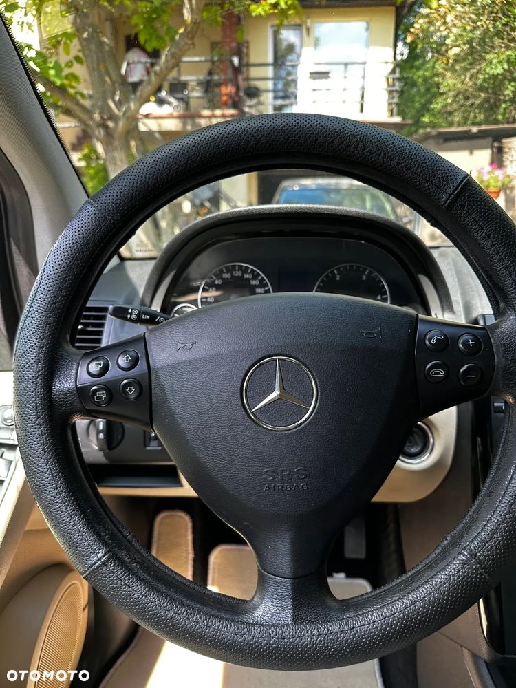 Mercedes-Benz Klasa A 180 CDI Autotronic Classic - 18