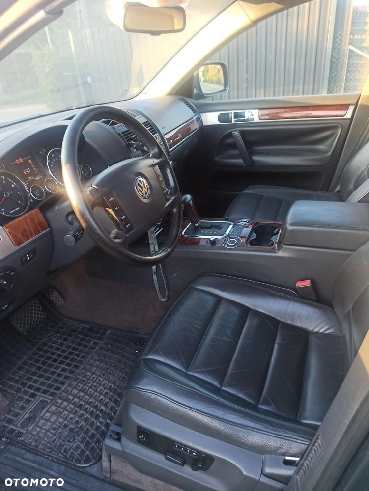 Volkswagen Touareg - 4