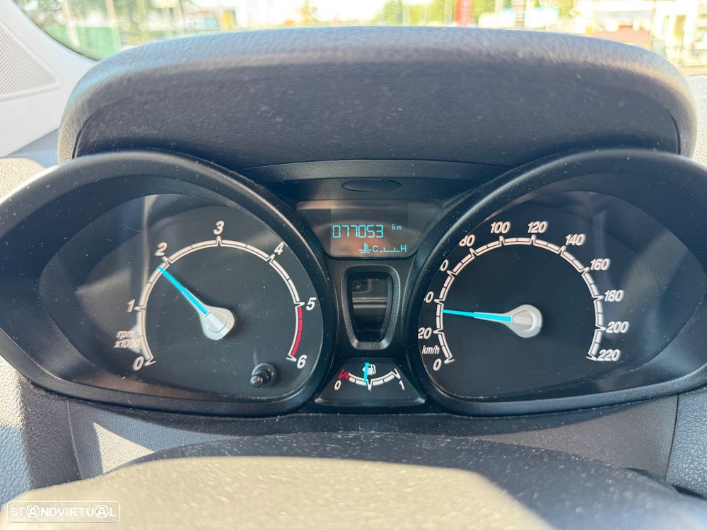Ford Transit Connect - 8