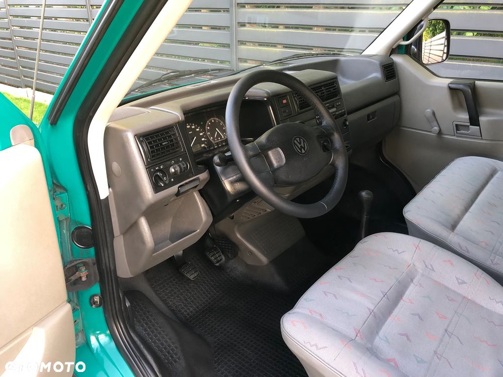 Volkswagen Transporter Mixt - 23