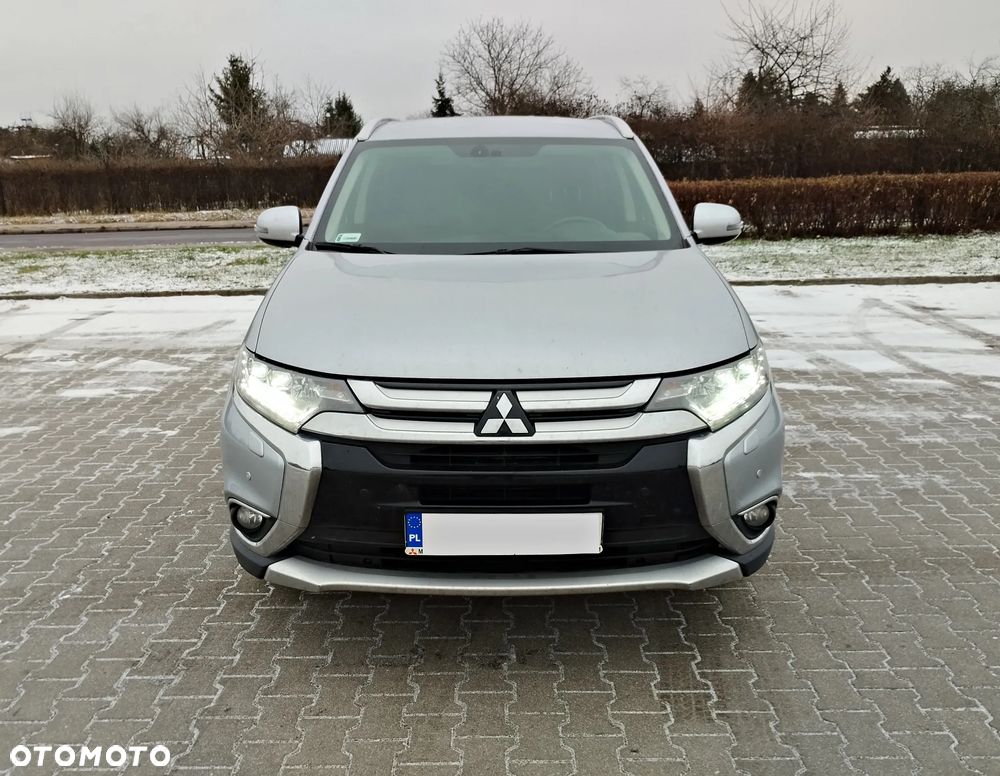 Mitsubishi Outlander 2.0 Intense + 4WD CVT - 5