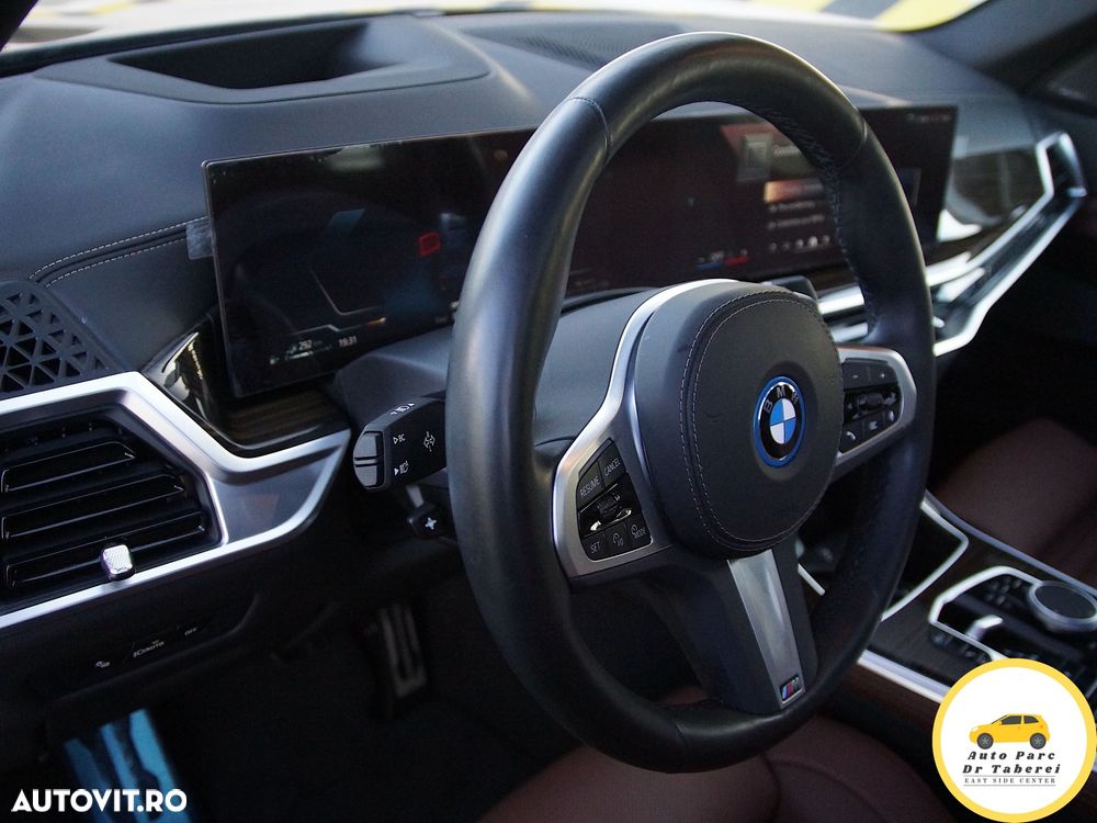 BMW X5 xDrive50e - 27