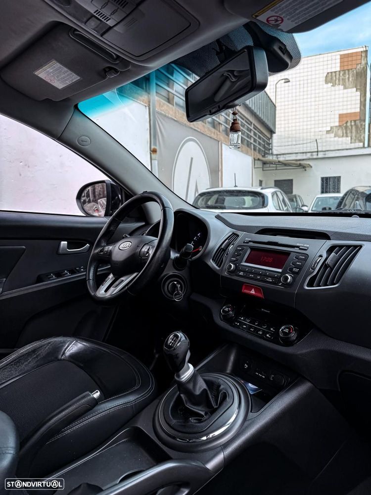 Kia Sportage 1.7 CRDI ISG EX - 4