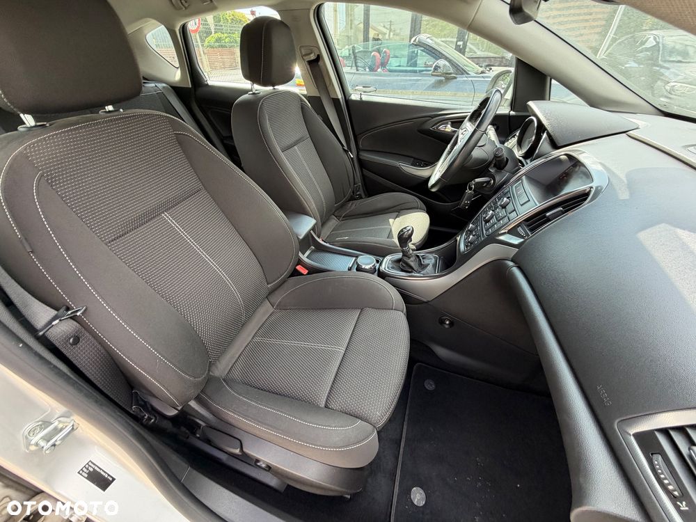 Opel Astra 1.6 Design Edition - 33