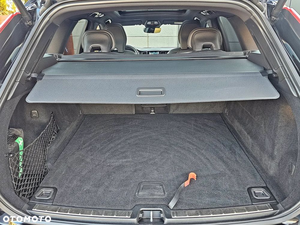 Volvo XC 60 B4 D AWD Geartronic RDesign - 19