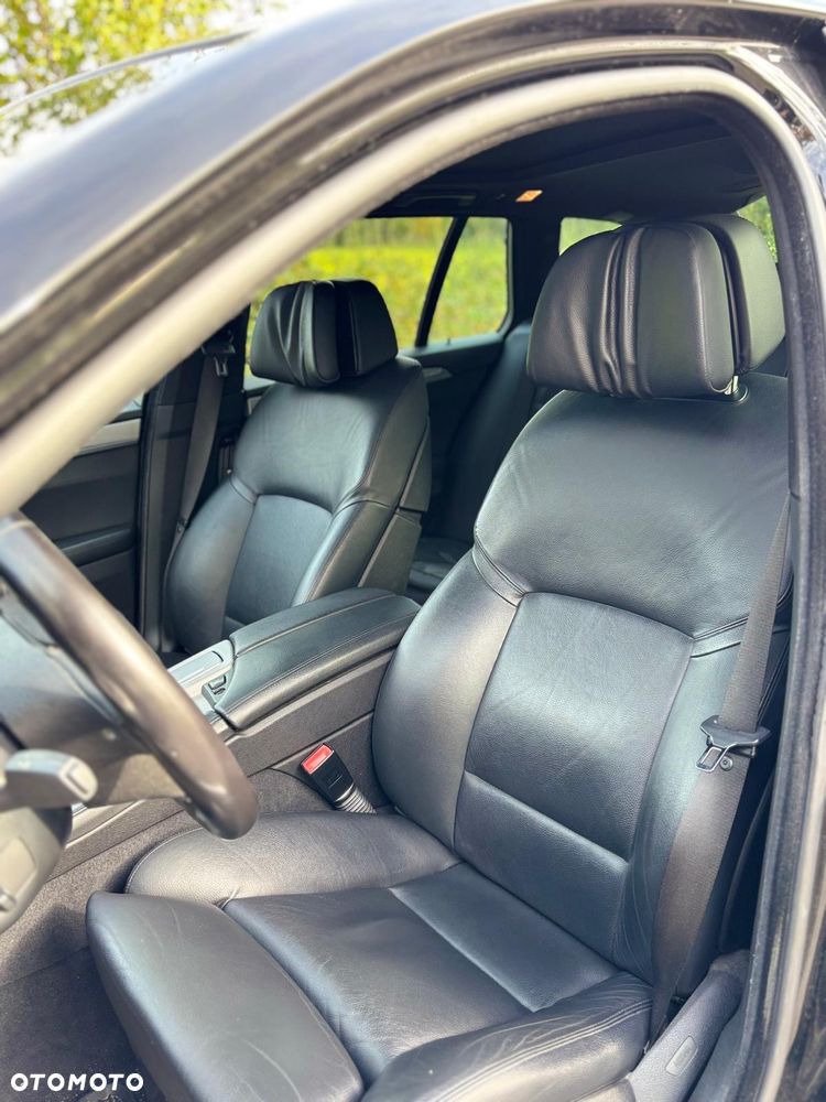 BMW Seria 5 535i - 30