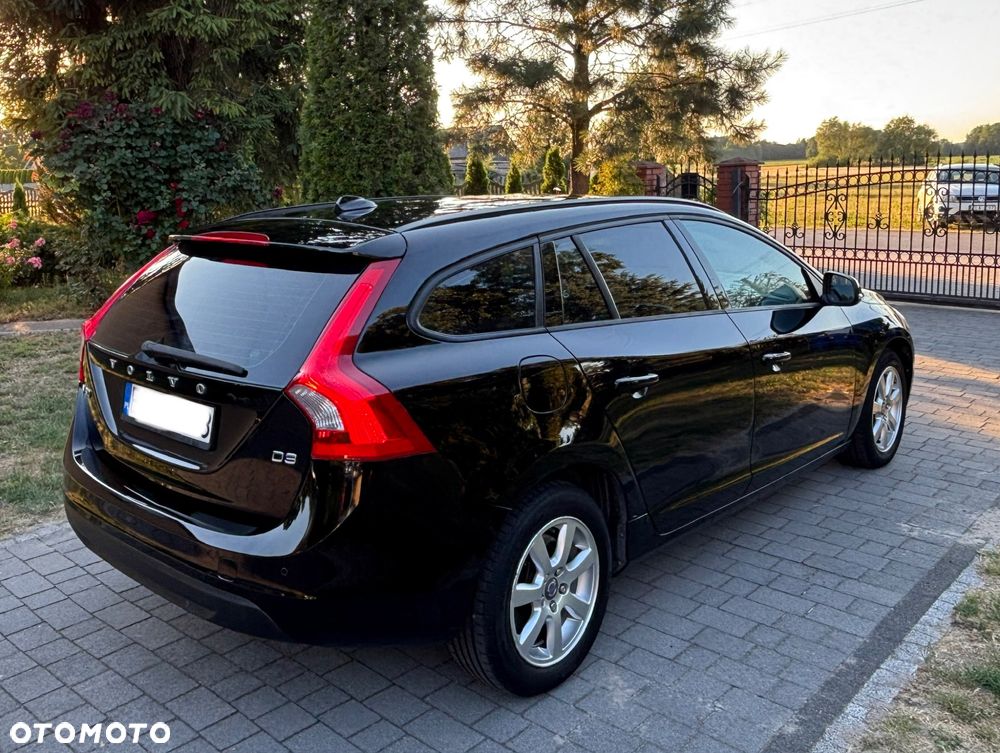 Volvo V60 D4 Business Edition - 17