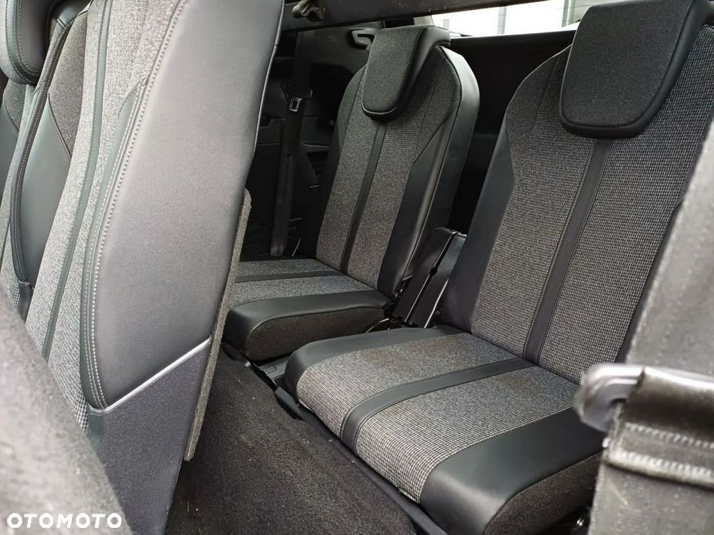 Peugeot 5008 1.2 PureTech Allure S&S - 19