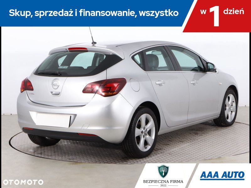 Opel Astra - 7
