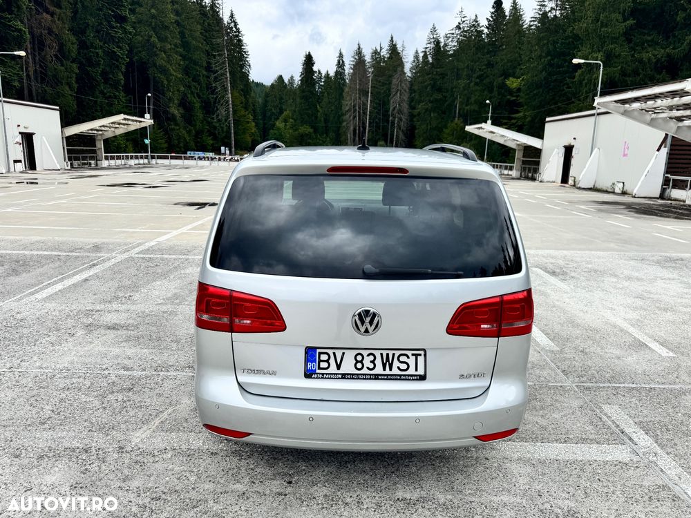 Volkswagen Touran 2.0 TDI DSG Highline - 5