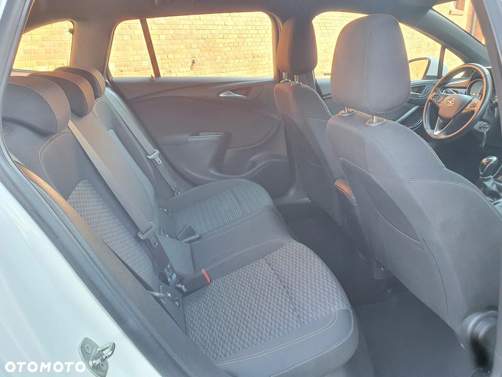 Opel Astra 1.6 CDTI Sport - 13
