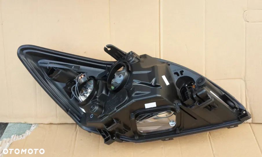 Lampa przednia lewa Ford Focus MK-2 II Lift Xenon 8M51-13006-AC Reflektor lewy przód przedni Ford Focus II MK-2 Lift 2007-2011 2008 2009 2010 - 2