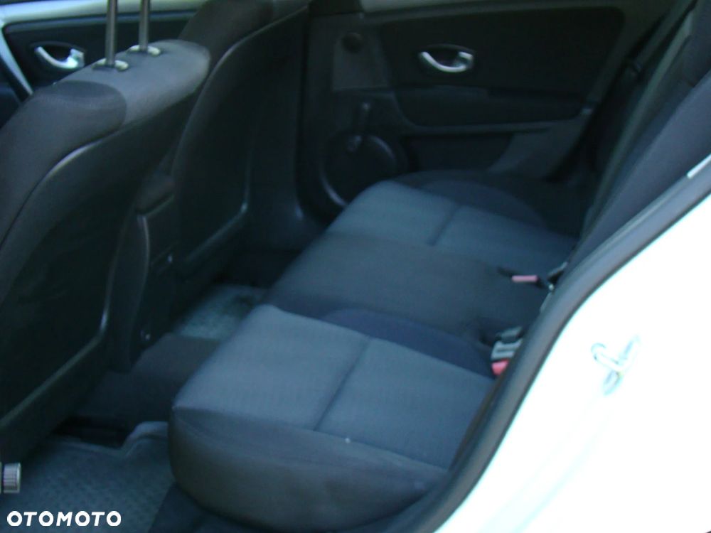 Renault Laguna 2.0 16V 140 Emotion - 26