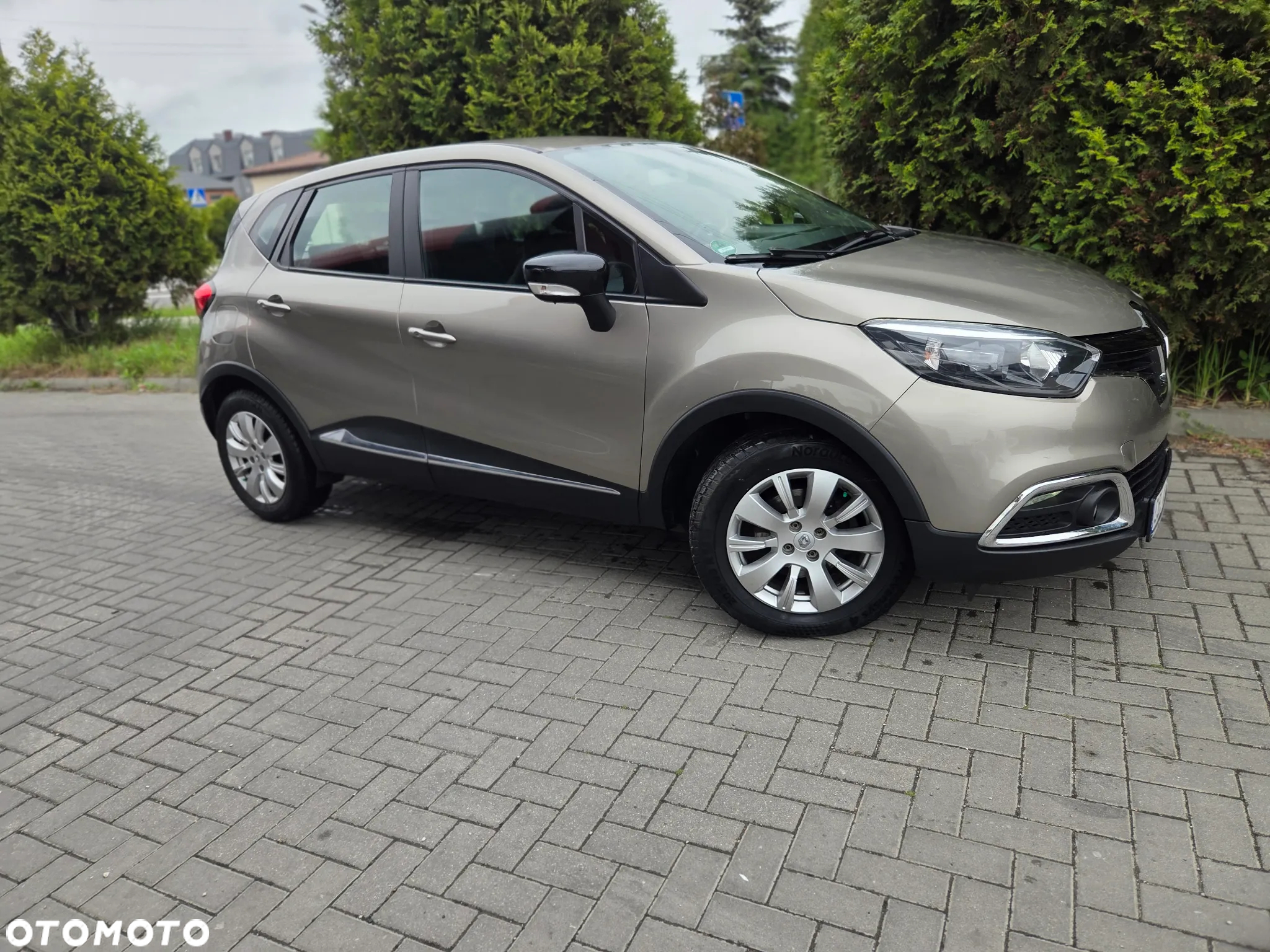 Renault Captur 1.5 dCi Energy Intens - 17