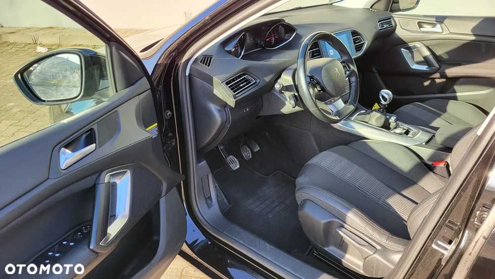 Peugeot 308 BlueHDi FAP 130 Stop & Start Allure - 10